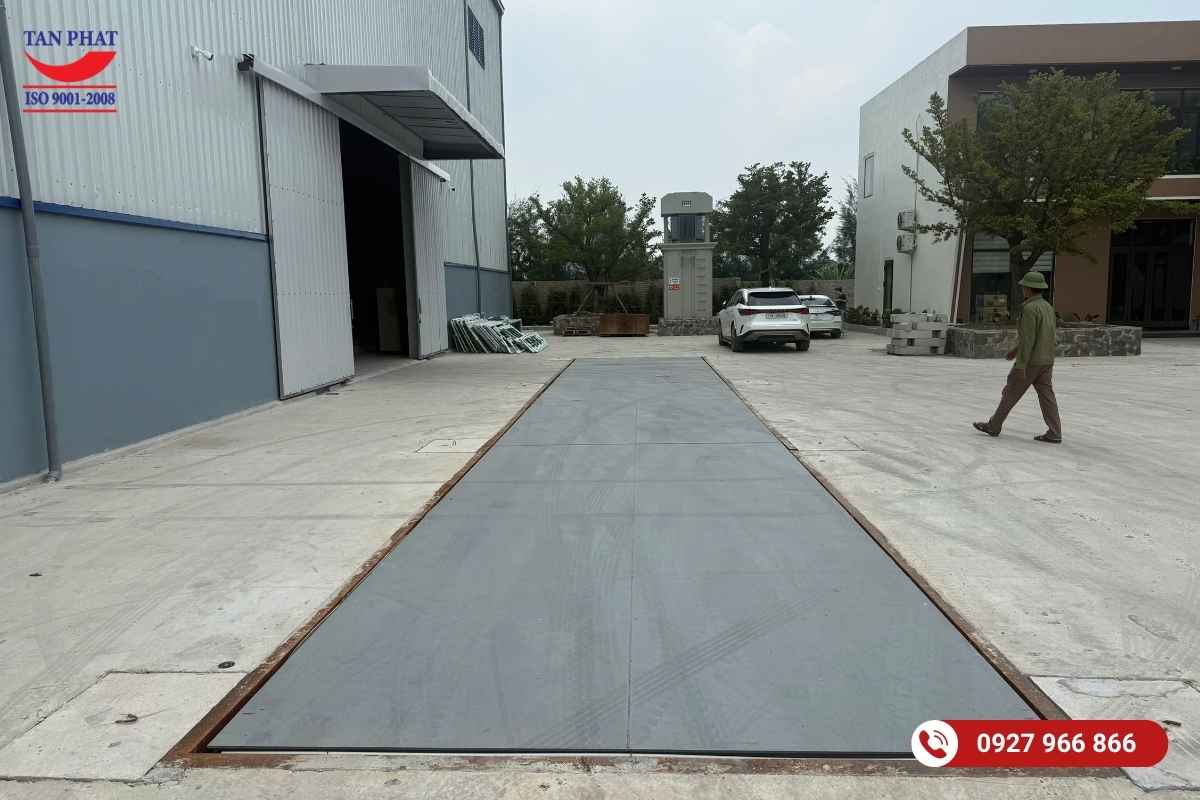 Khung sàn cân ô tô điện tử 80 tấn - 18x3m tại Quảng Ninh
