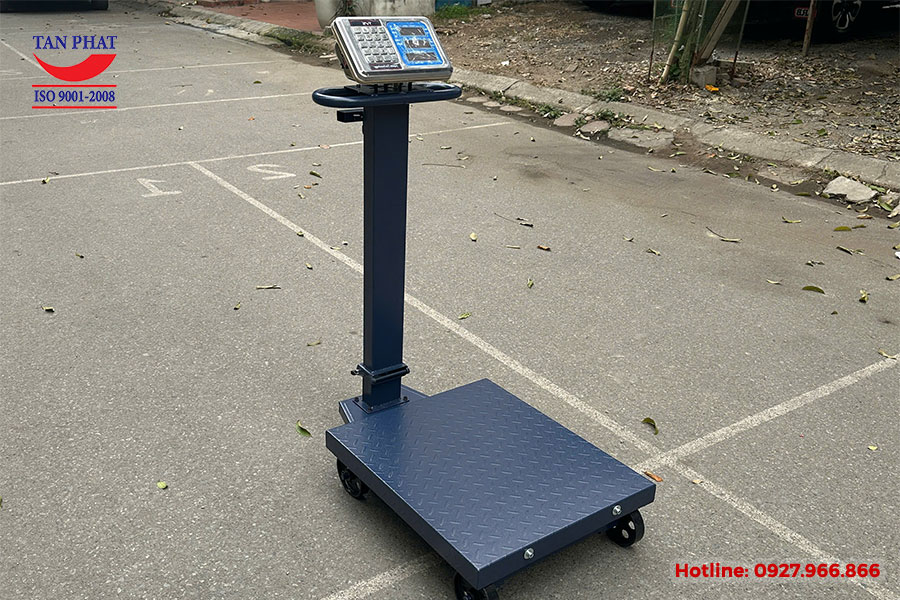 CÂN BÀN ĐIỆN TỬ 600KG CÓ BÁNH XE 