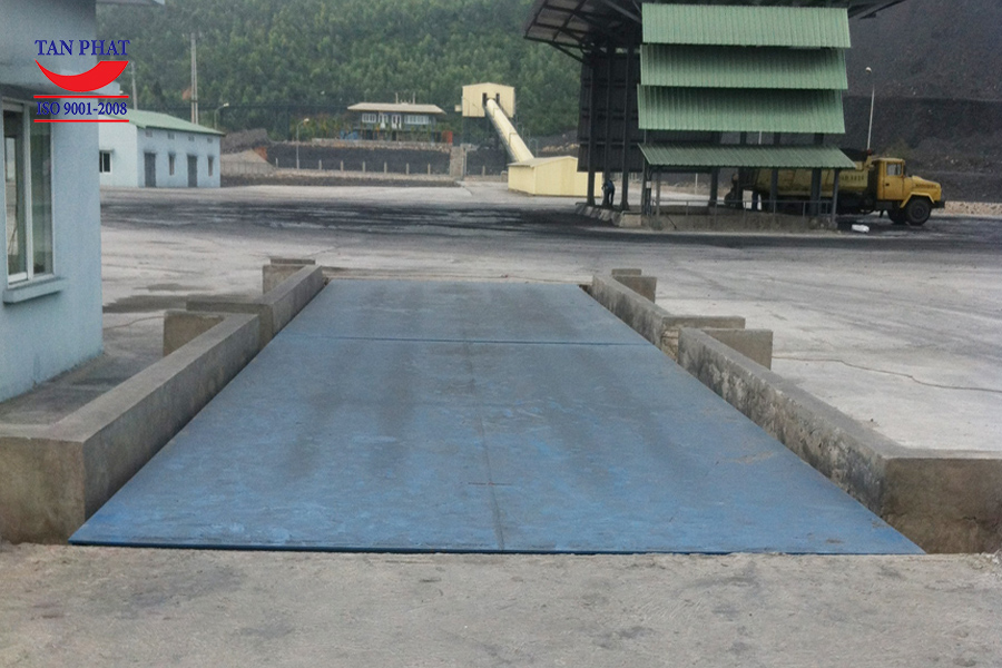Cân 100 tấn 12x3m lắp chìm tại Quảng Ninh
