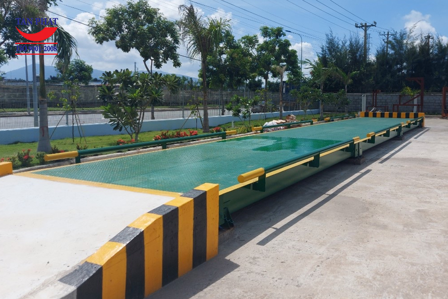 Cân 12x3m 40 tấn dầm U350 siêu bền.