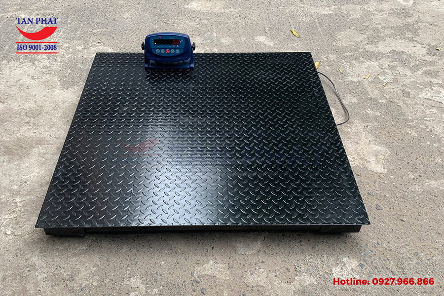 Cân bàn điện tử 5 tấn kích thước 1.5mx1.5m được sử dụng thịnh hành hiện nay.