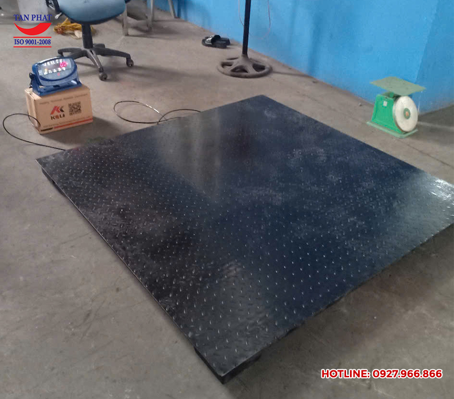 Hình ảnh thực tế bàn giao cân điện tử 3 tấn tại Hà Nội