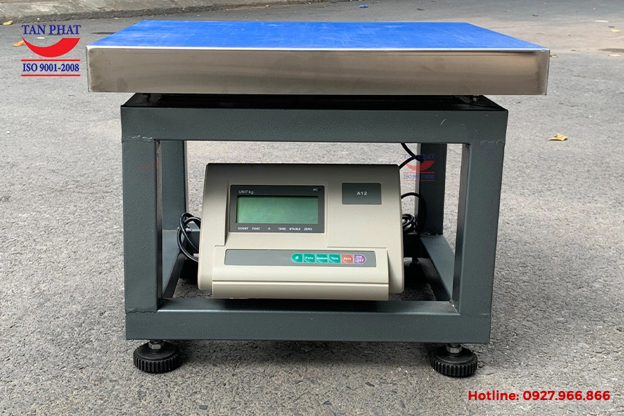 Cân ghế ngồi A12 Yaohua khung thép sơn tĩnh điện do hãng Cân Tân Phát sản xuất và cung cấp đến quý khách hàng.