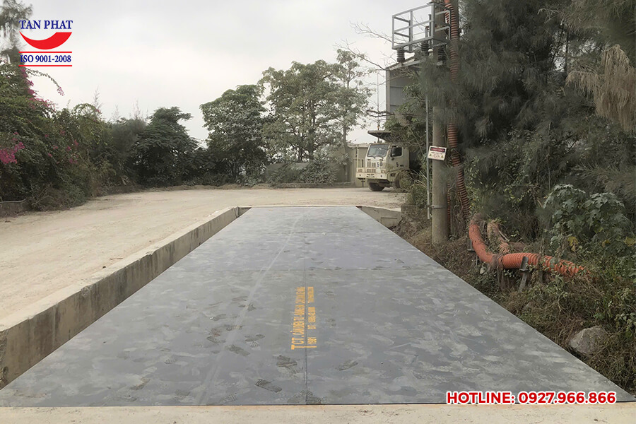 Hình ảnh thực tế cân ô tô 120 tấn - 4x18m sau khi hoàn thiện lắp đặt