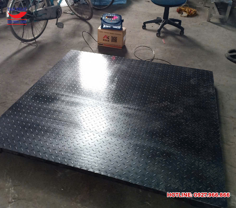 Giao nhanh cân sàn điện tử 3 tấn tại Hà Nội