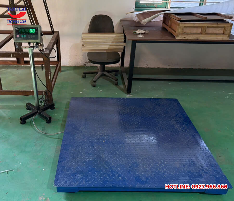 Bàn giao cân sàn điện tử 1 tấn tại Hà Nam