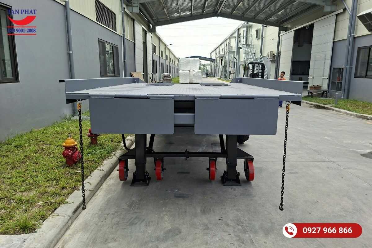 Bàn giao cầu dẫn xe nâng 8 tấn về Mỹ Hào, Hưng Yên