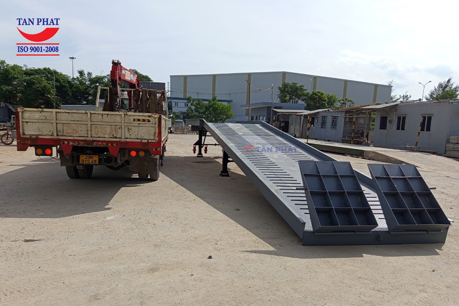 Cầu nâng hàng tại Cao Bằng