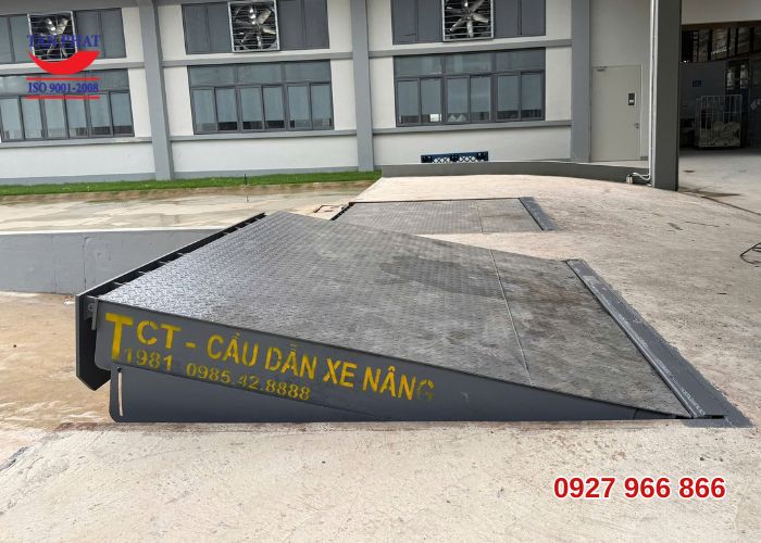 Dock thủy lực 6 tấn tại Hưng Yên