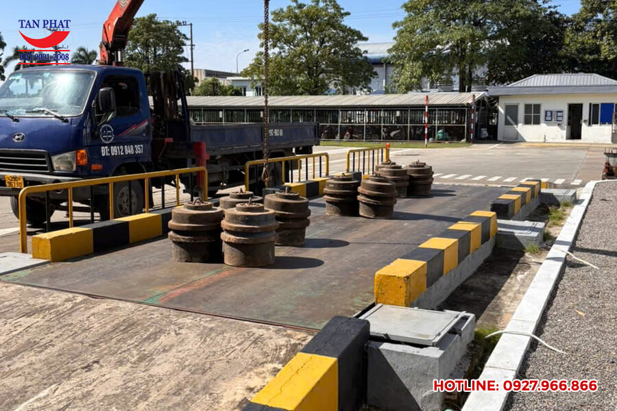 Kiểm định cân ô tô điện tử 30 tấn tại Hà Nội