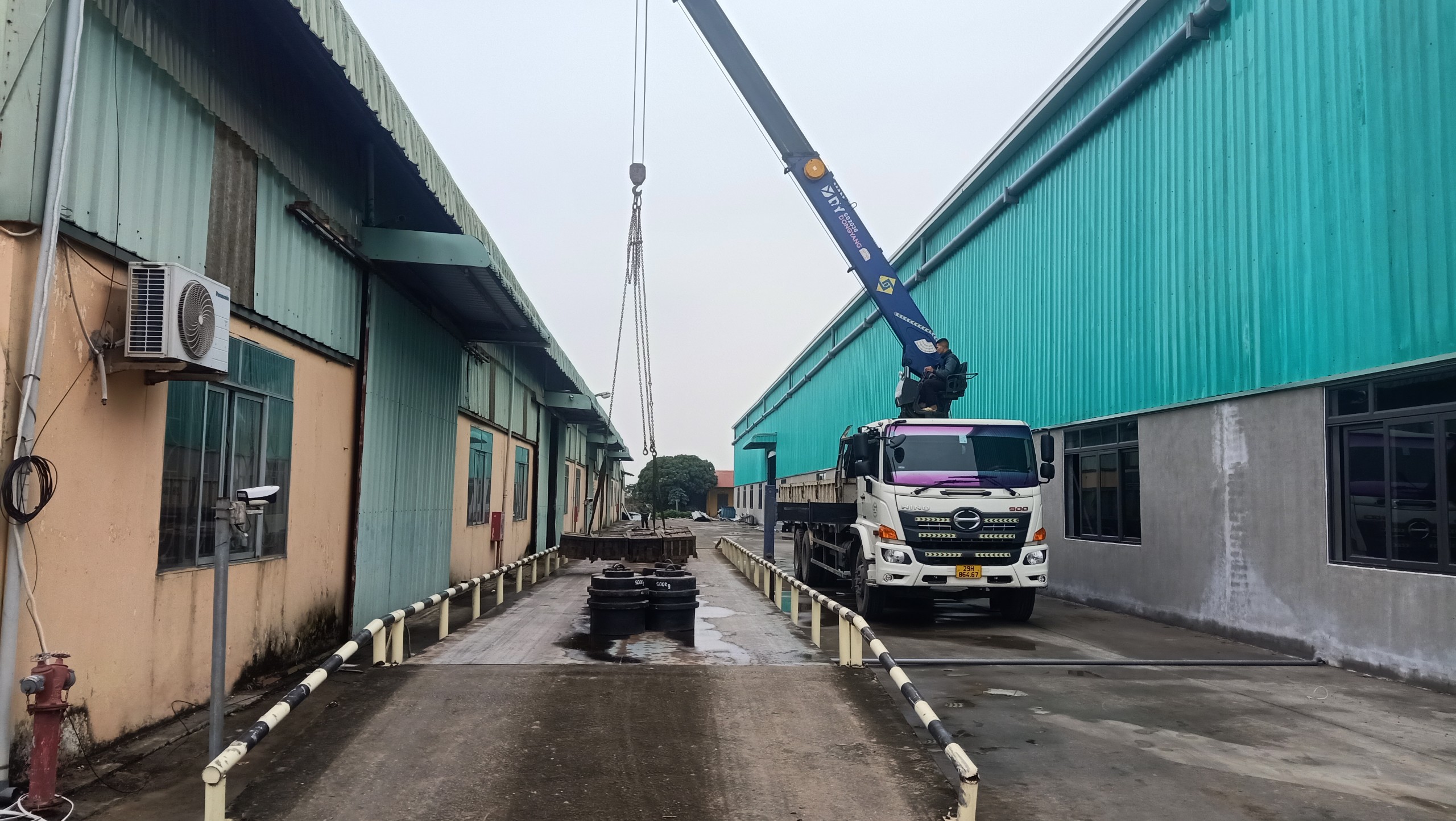 Tân Phát thực hiện kiểm định cân ô tô điện tử 60 tấn tại Nam Định.