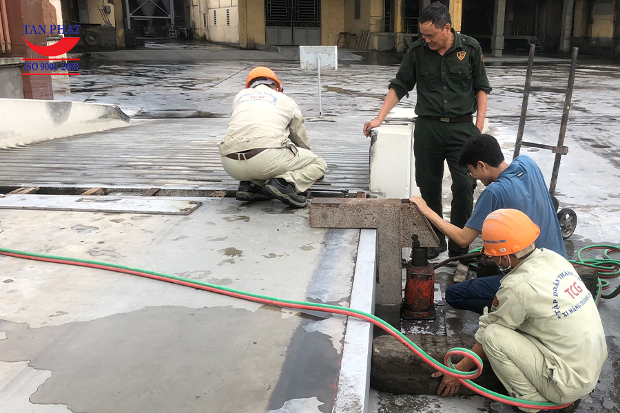 Sửa cân xe tải tại Hải Dương.