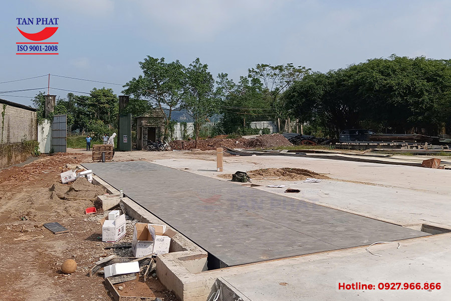 Trạm cân điện tử 120 tấn 18x3m lắp đặt kiểu chìm tại Lương Sơn, Hòa Bình