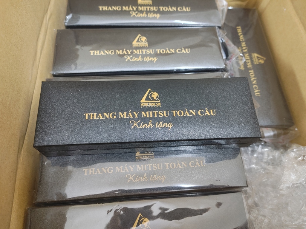 Hộp bút khắc logo làm quà tặng doanh nghiệp