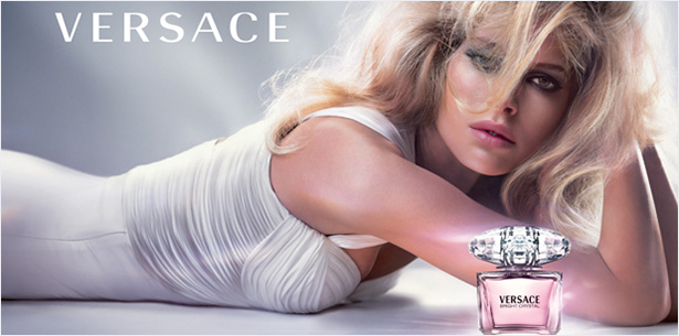 Nước hoa Versace Bright Crystal dành cho nữ 22 tuổi.