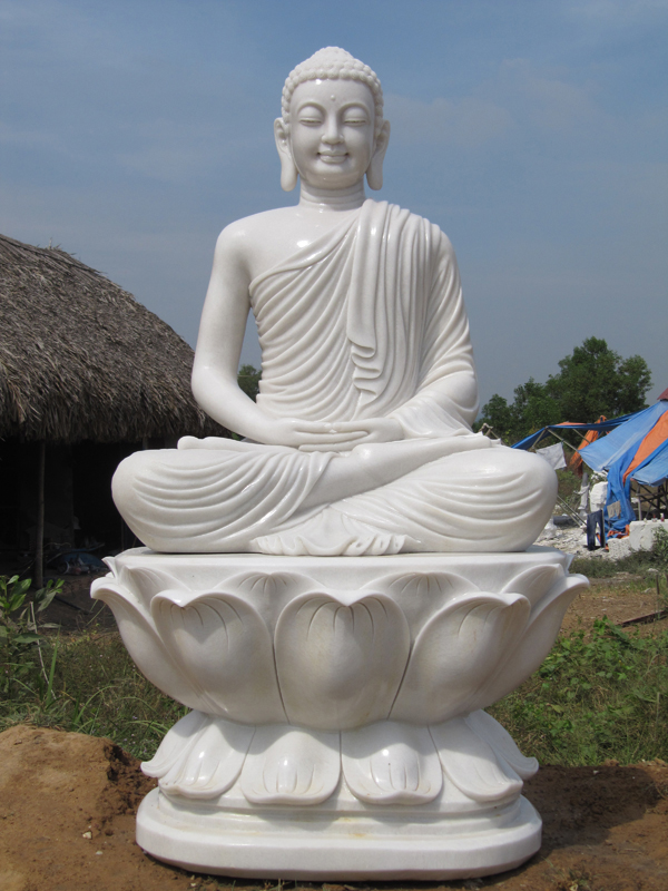 Tượng phật ngồi đài sen