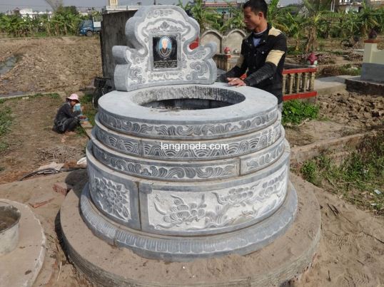 mộ đá tron 2