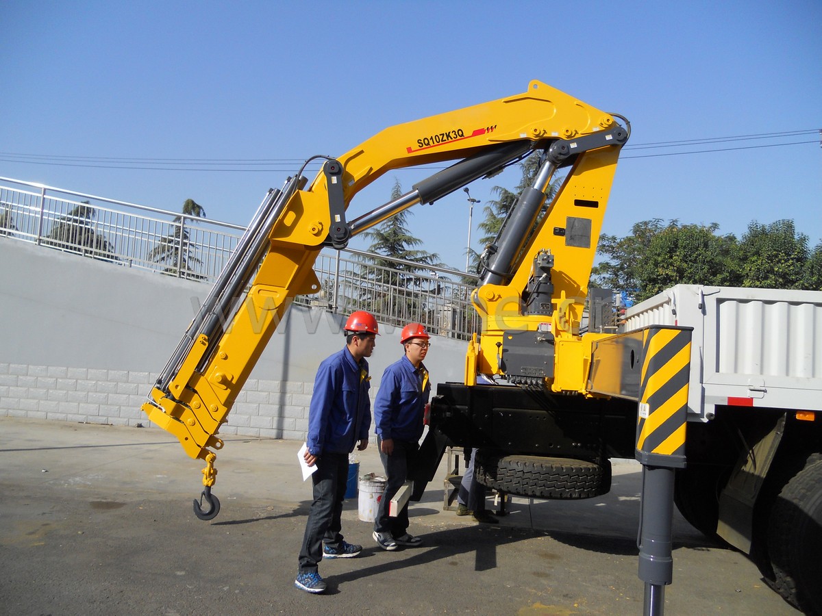 cẩu gập 10 tấn XCMG