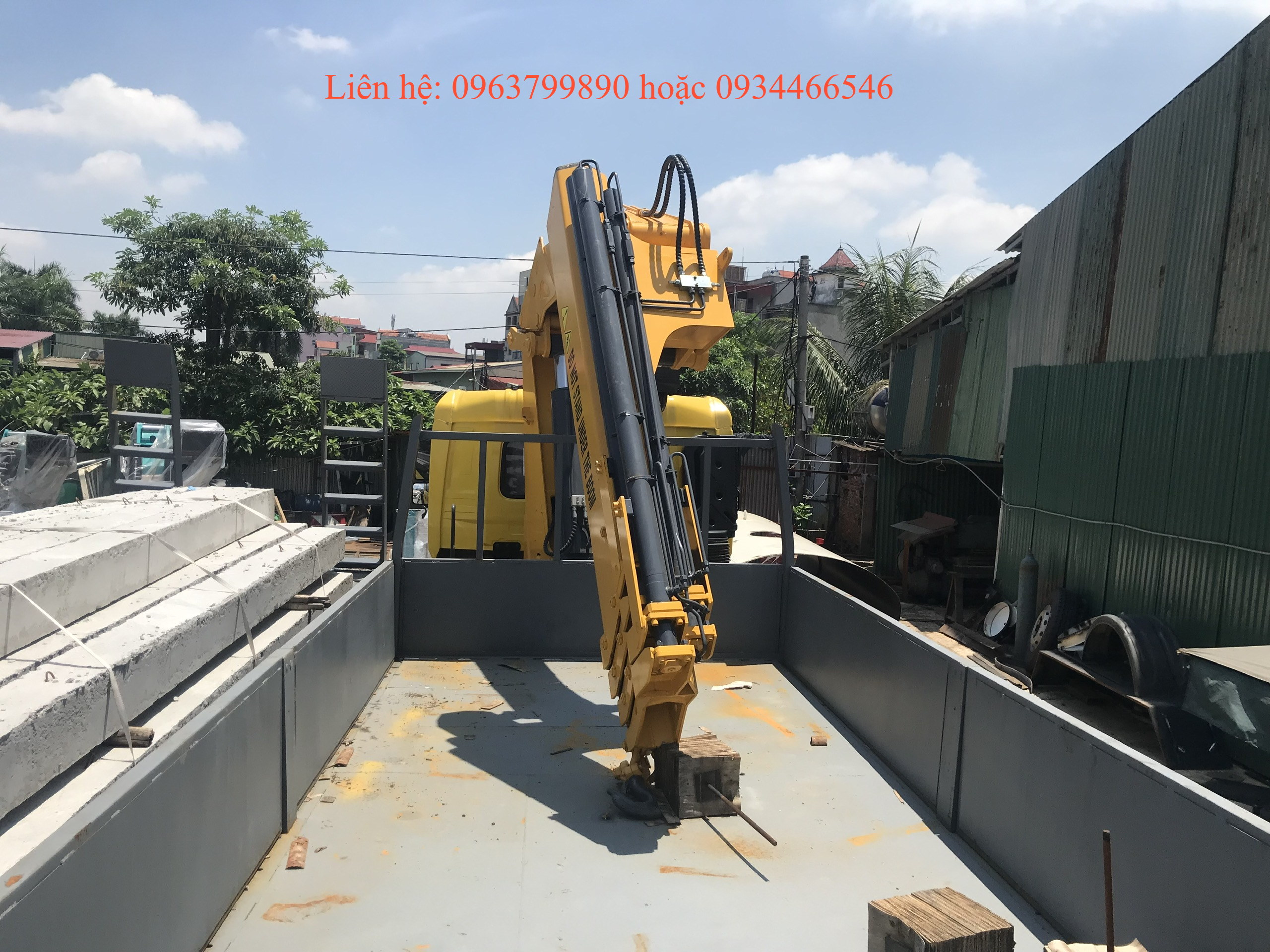 cẩu gập 12 tấn sq12zk3q