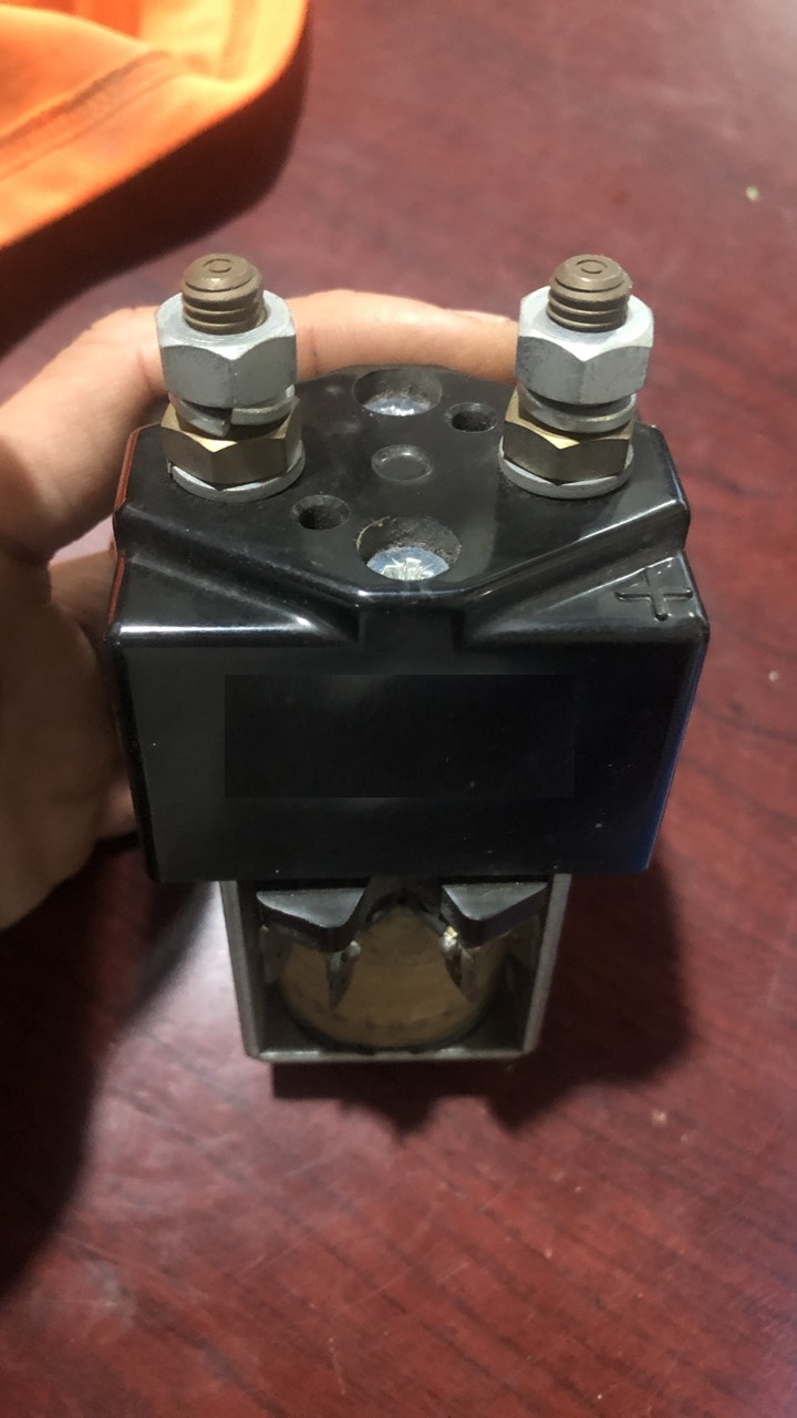 contactor xe nâng người