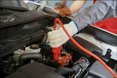 Ắc quy xe hết điện thì phải làm sao Ắc quy xe hết điện thì phải làm sao