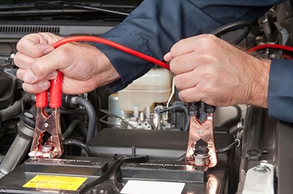 Không khởi động được xe ác quy hết điện thì phải làm gì Không khởi động được xe ác quy hết điện thì phải làm gì