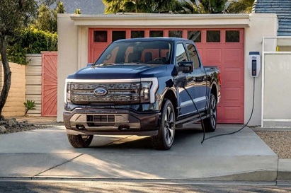 Bán tải điện Ford F-150 Lighning: Có thể cấp điện cho 1 ngôi nhà trong suốt 3 ngày