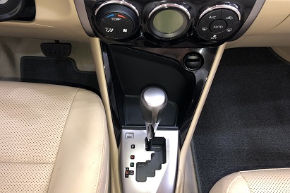 10 kinh nghiệm lái xe số tự động an toàn mà ai cũng phải nhớ 10 kinh nghiệm lái xe số tự động an toàn mà ai cũng phải nhớ