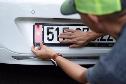 Nguy cơ bị phạt lên đến 8 triệu đồng vì bán xe không thu hồi biển số? Nguy cơ bị phạt lên đến 8 triệu đồng vì bán xe không thu hồi biển số?