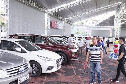 350 triệu mua được xe 'lướt' không? Những gợi ý đáng lưu tâm trên sàn xe cũ