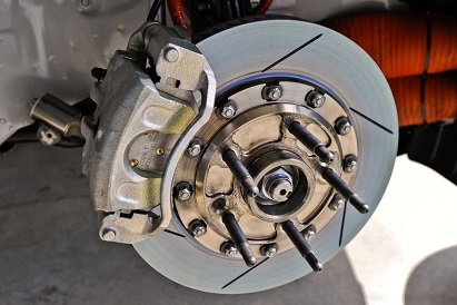 Thói quen xấu của người lái tàn phá hệ thống phanh nhanh nhất Thói quen xấu của người lái tàn phá hệ thống phanh nhanh nhất