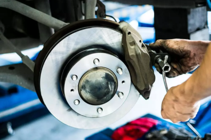 Bảo dưỡng xế yêu sau mưa bão: Những điều chủ xe cần biết để hạn chế thiệt hại