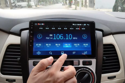 Biến căng thẳng thành thư giãn: Bí quyết lái xe vui vẻ giữa mưa gió và tắc đường