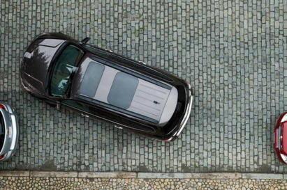 Hướng dẫn cách lùi chuồng ngang ô tô đúng kỹ thuật