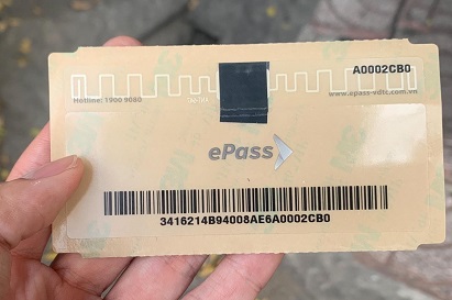 Thu phí tự động không dừng ETC, nên dùng thẻ ePass hay VETC?