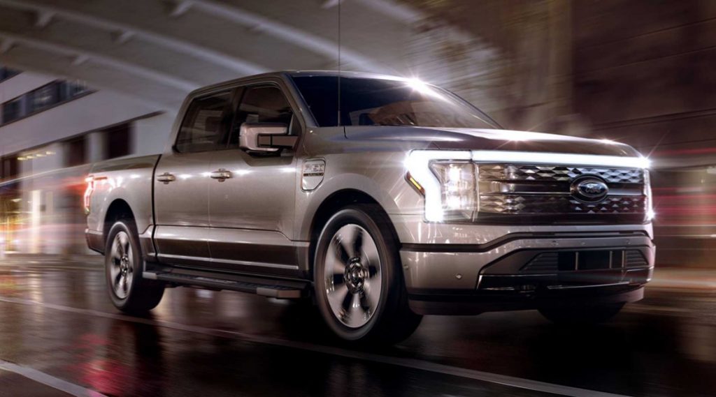 Bán tải điện Ford F-150 Lighning: Có thể cấp điện cho 1 ngôi nhà trong suốt 3 ngày