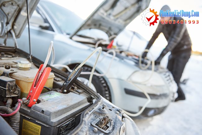 Nguyên nhân bình ắc quy hết điện và cách câu bình ắc quy
