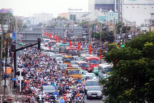 Tuyệt chiêu giúp 'xế non' thoát cảnh tắc đường, trở lại thành phố an toàn sau kỳ nghỉ lễ