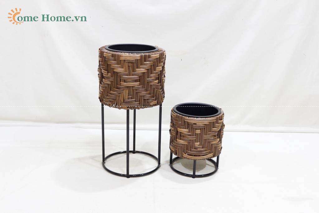 Plastic Rope Woven Planter with Metal Stand – Modern Indoor Plant Pot-CH3351C-1-2BR