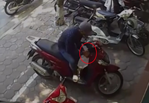 Thủ đoạn rình mồi của hai tên trộm xe SH ở Hà Nội