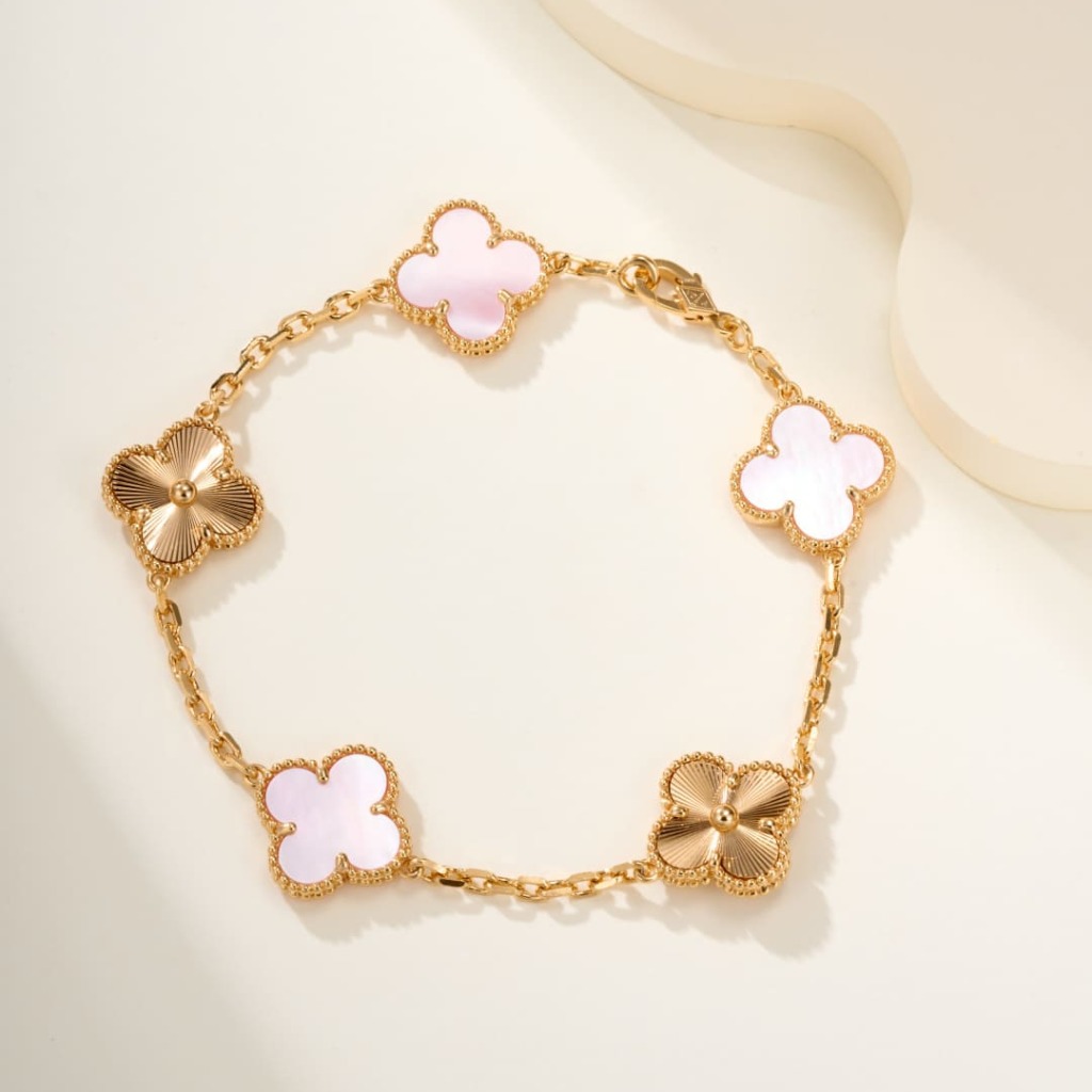 LẮC TAY VAN CLEEF & ARPELS NGỌC TRAI