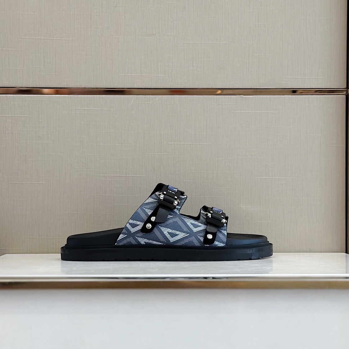DÉP DIOR AQUA SLIPPER
