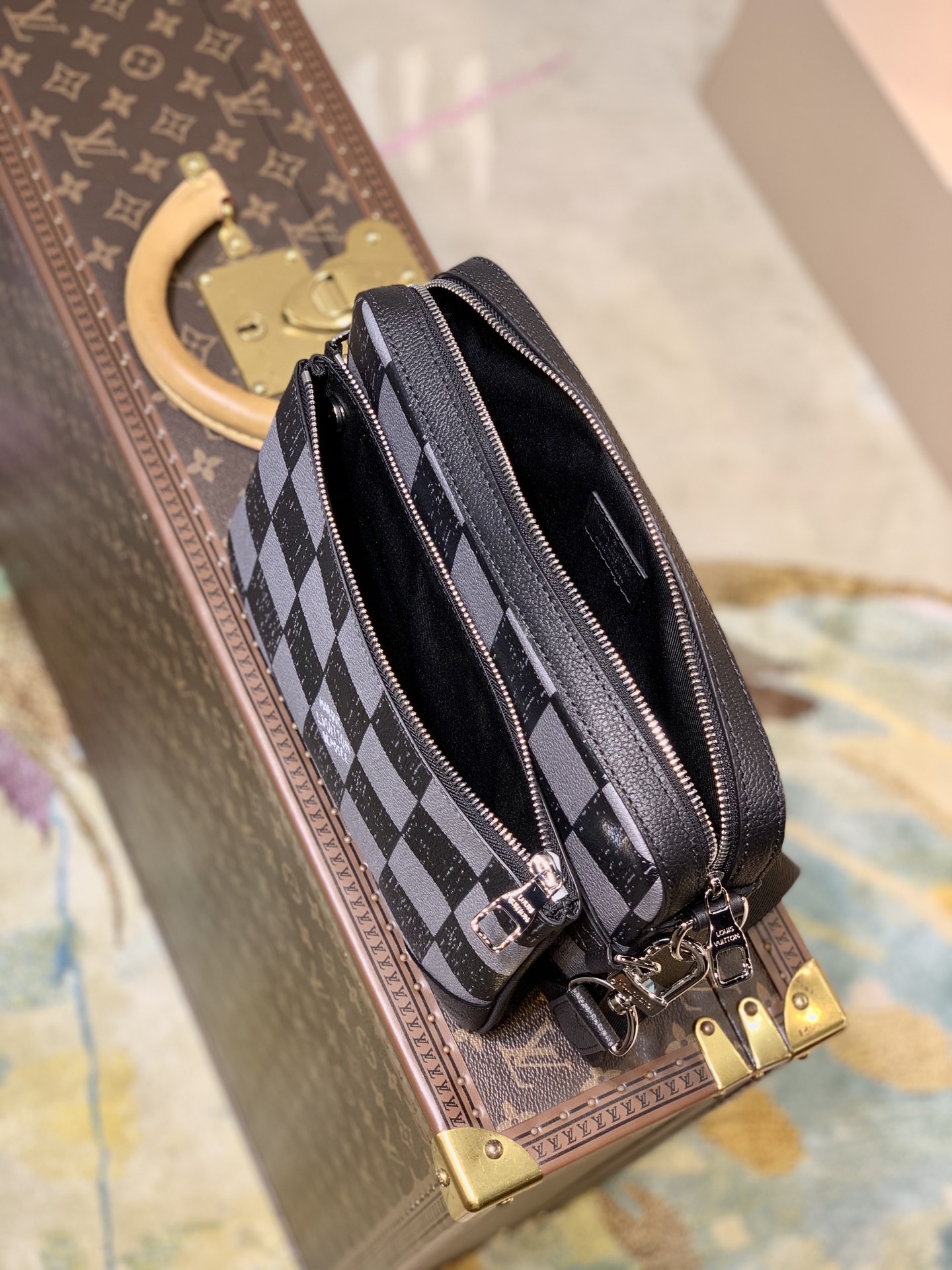 TÚI LOUIS VUITTON TRIO Damier Infini 3D Messenger Bag