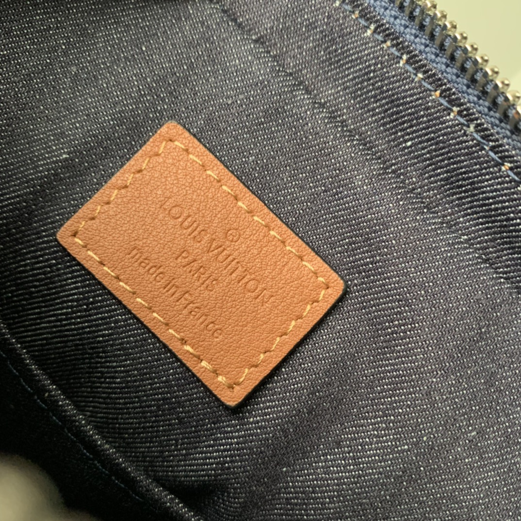TÚI LOUIS VUITTON TRIO TAURILLON Messenger Bag