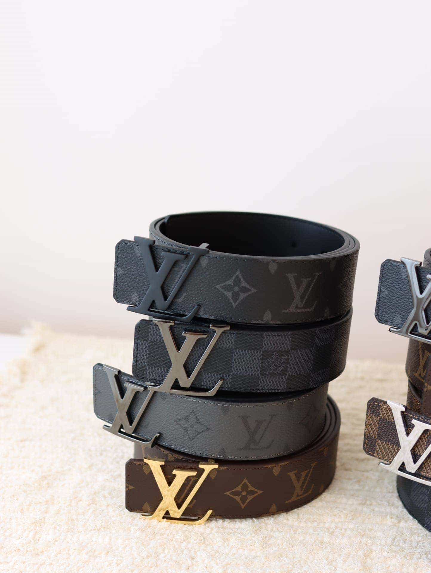 DÂY LƯNG LOUIS VUITTON SQUARE BLACK MONOGRAM Khóa bạc