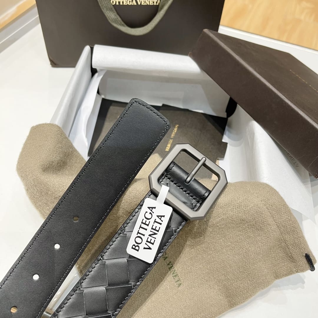 DÂY LƯNG BOTTGA VENETA BLACK INTRECCIATO LEATHER Khóa đen mờ