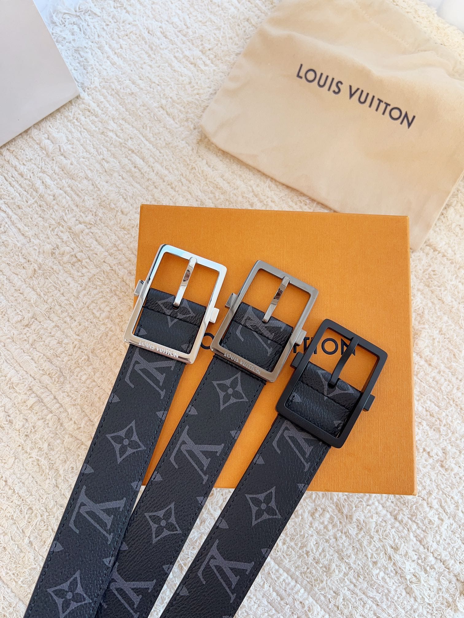 DÂY LƯNG LOUIS VUITTON SQUARE BLACK MONOGRAM LEATHER Khóa bạc