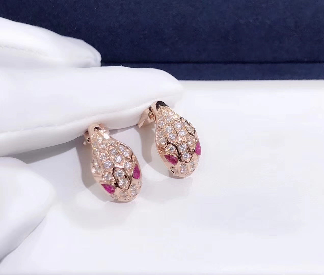 BÔNG TAI VÀNG HỒNG BVLGARI Serpenti 18k rose gold diamonds