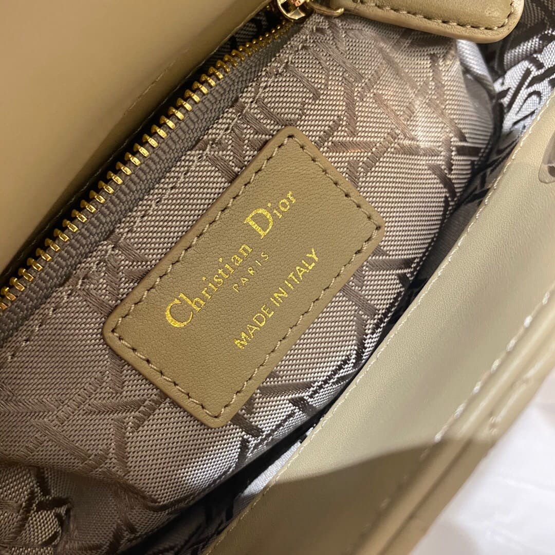TÚI CHRISTIAN DIOR Lady Dior Bag Sand Cannage Lambskin