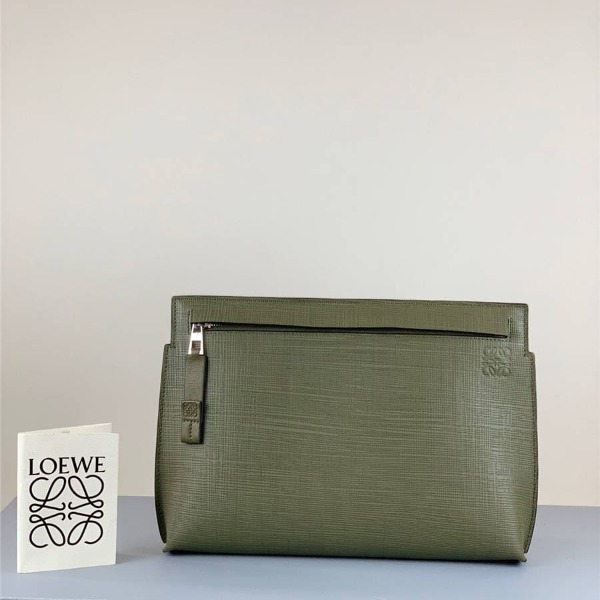 Túi LOEWE new embossed leather T pouch clutch Olive